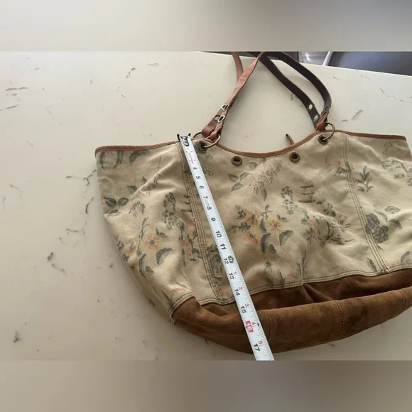 Lucky Brand Vintage large Hobo Bag - Picture 8 of 12